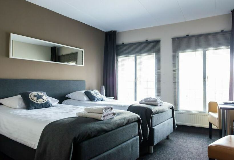 اتاق استاندارد, En Grand Café De Pauw