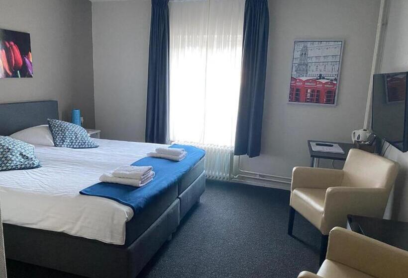 اتاق استاندارد با تخت بزرگ, En Grand Café De Pauw