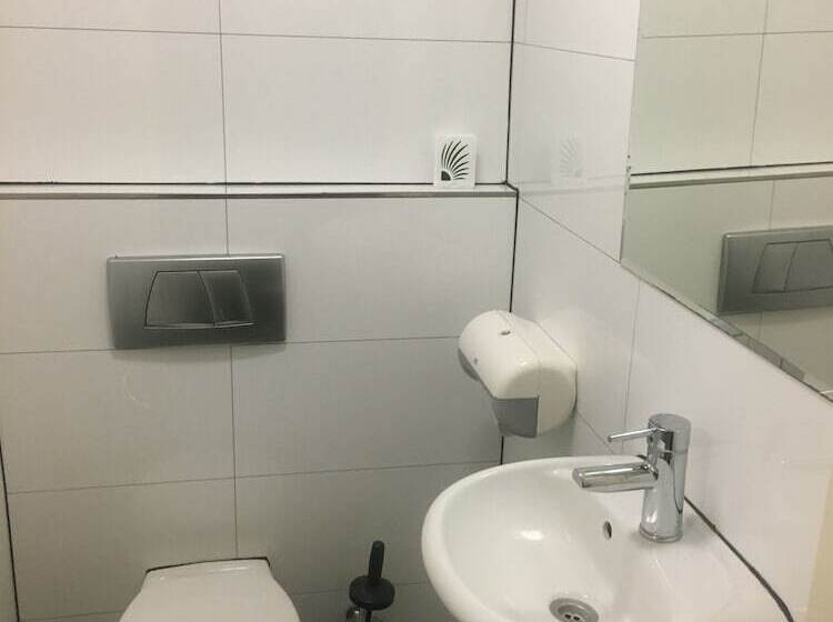 浴室共有ベーシックルーム, Jimmy