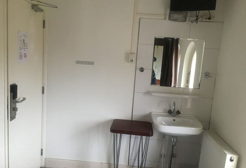 浴室共有ベーシックルーム, Jimmy