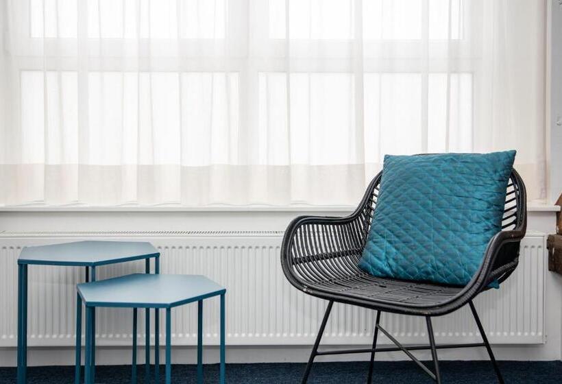 デラックススタジオ, Parkstad City