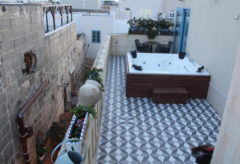 سوییت, Iż żebbuġa Boutique Suites