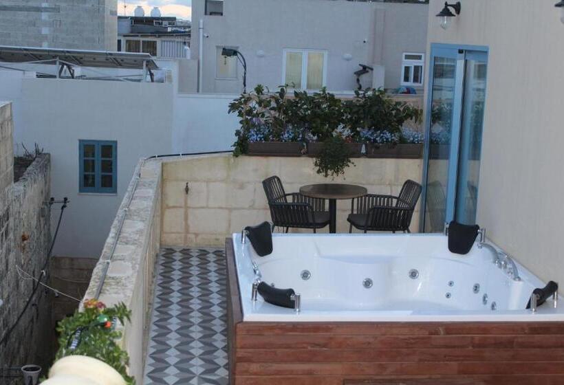 سوییت, Iż żebbuġa Boutique Suites