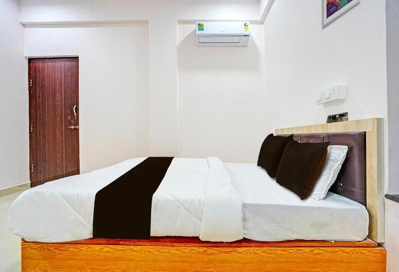 Трехместный Номер Классика, Oyo Hotel Silk