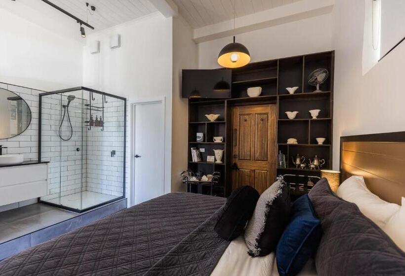 חדר דחוקס עם מיטת קינג, Nudgenudge   Self Contained Luxe Guest Suite