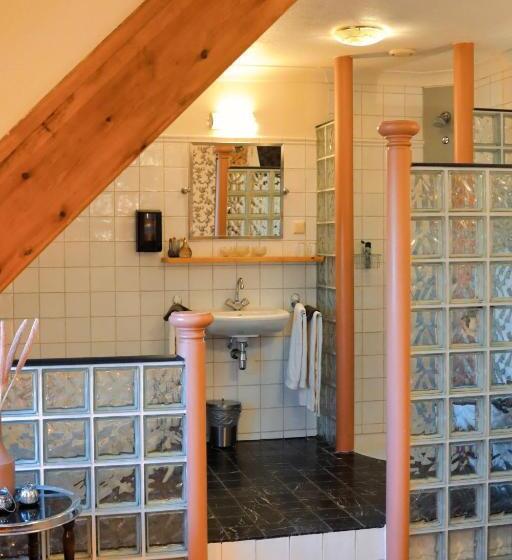 Quarto Estandar, Buitengoed De Uylenburg