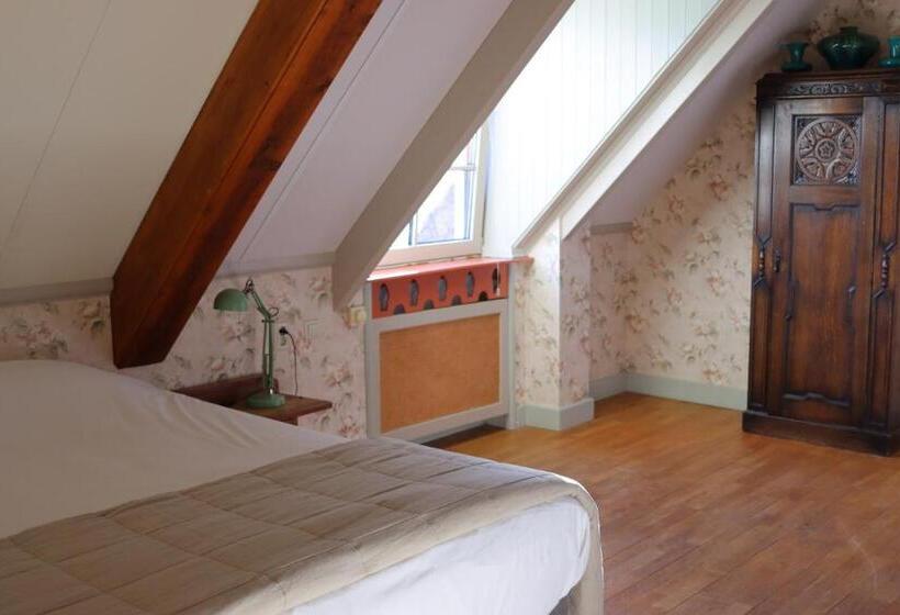 Quarto Estandar, Buitengoed De Uylenburg