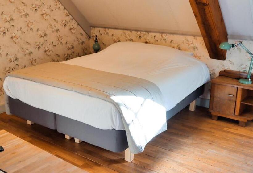 Quarto Estandar, Buitengoed De Uylenburg