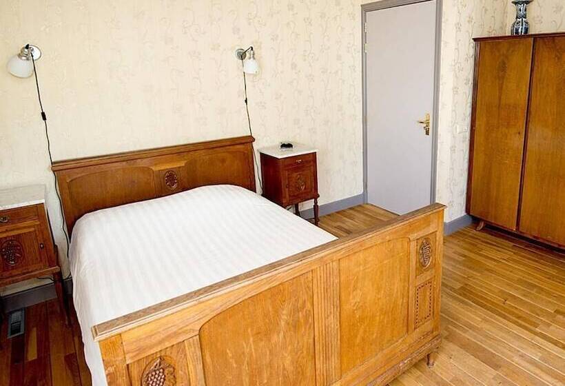 Quarto Familiar, Buitengoed De Uylenburg