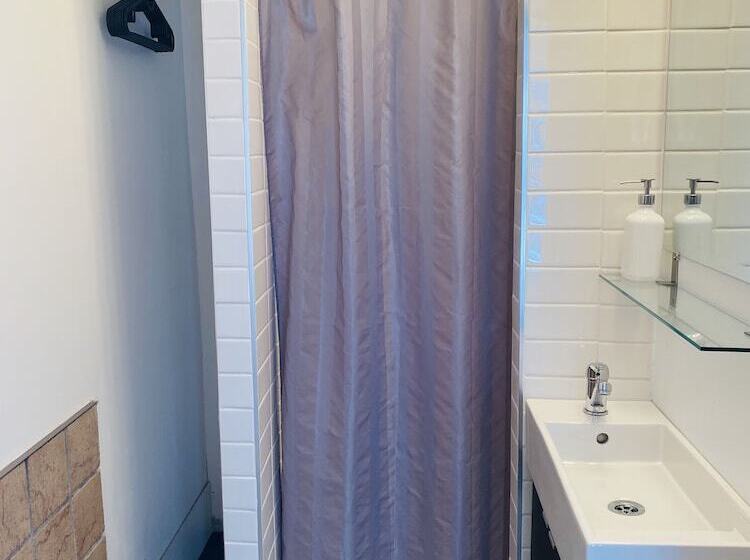 جناح, Bed And Breakfast Du Village Bbv