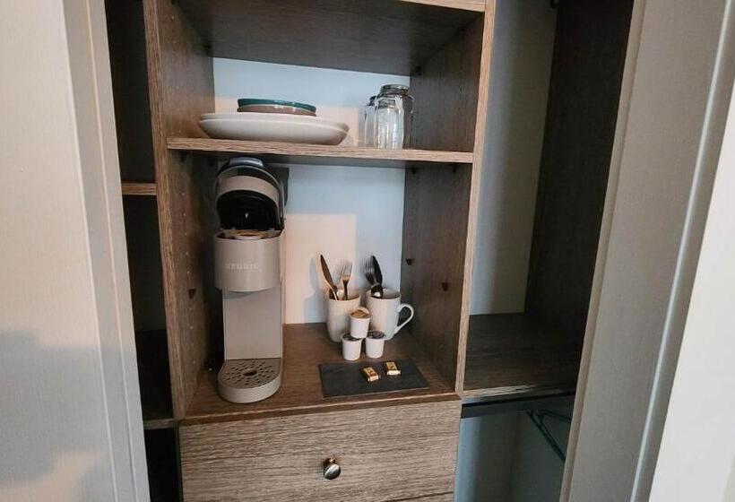 جناح, Les Suites Kaishi