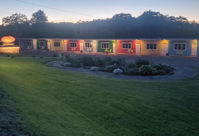 غرفة قياسية مطلة على الجبل, Cornerstone Motel