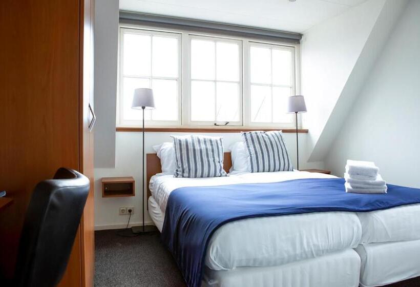 스탠다드 룸, Café Restaurant Heineke