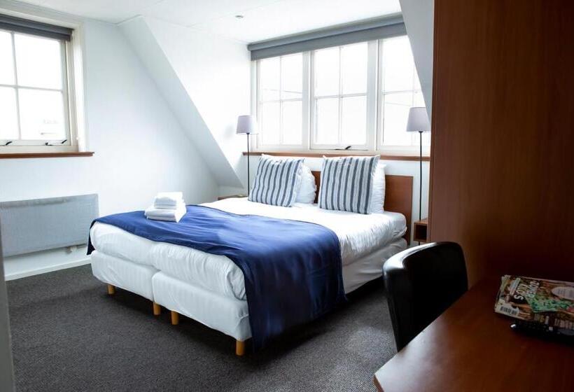 스탠다드 룸, Café Restaurant Heineke