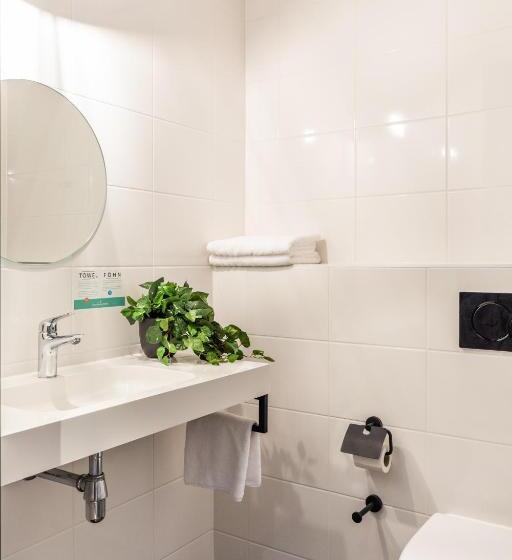 חדר דלוקס, De Kroon