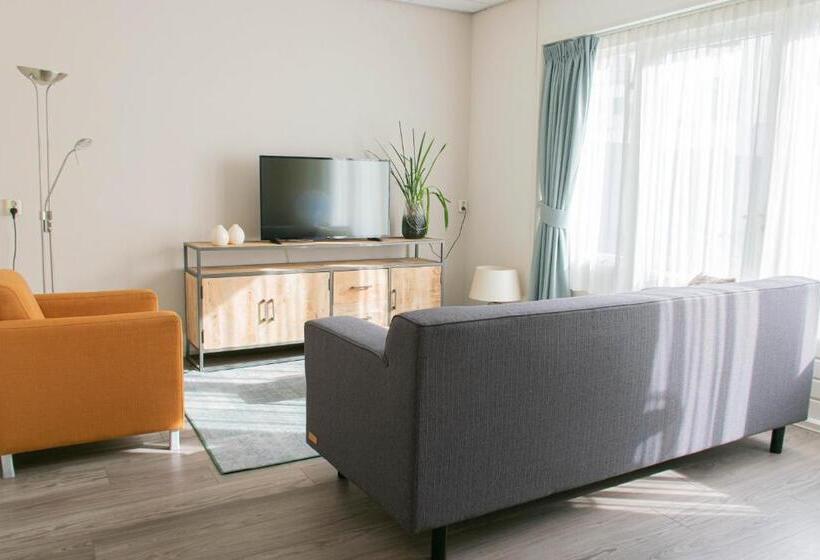 패밀리 룸, Lemmer