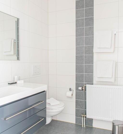 디럭스 룸, Lemmer