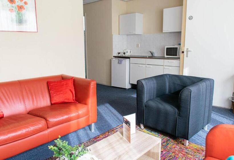 스탠다드 룸, Lemmer