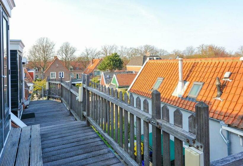 Номер Стандарт, Cafe De Harmonie