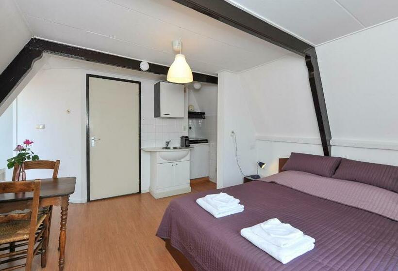 Номер Стандарт, Cafe De Harmonie