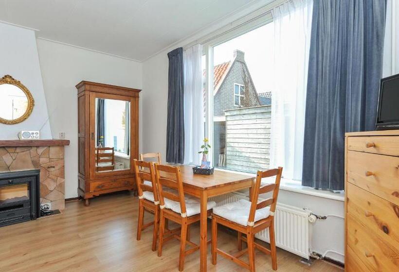 Трехместный Номер Комфорт, Cafe De Harmonie