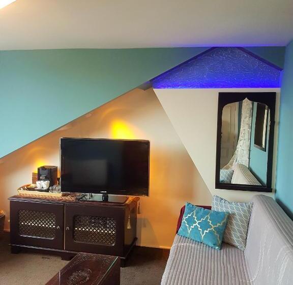 سوییت جونیور با چشم‌انداز دریا, Pension & Spa De Watertoren