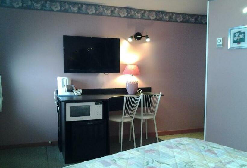 Номер Стандарт с Гидромассажем, Motel Normandie