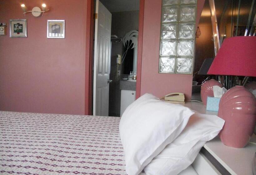 Номер Стандарт с Гидромассажем, Motel Normandie