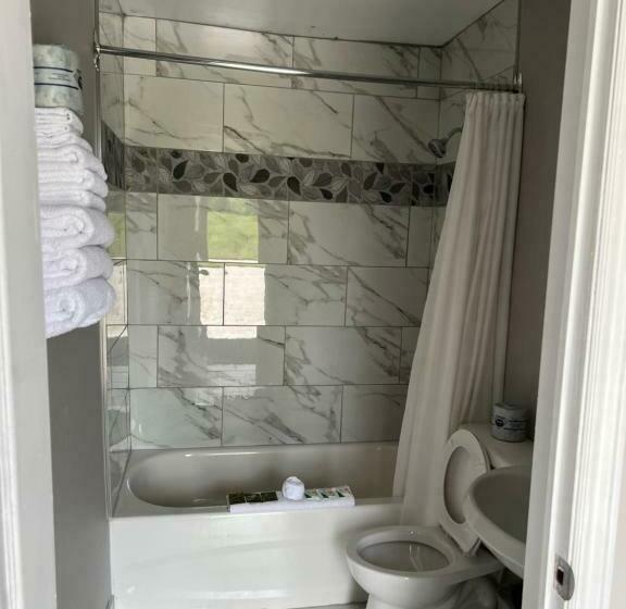 غرفة قياسية, Wiarton Willys Inn