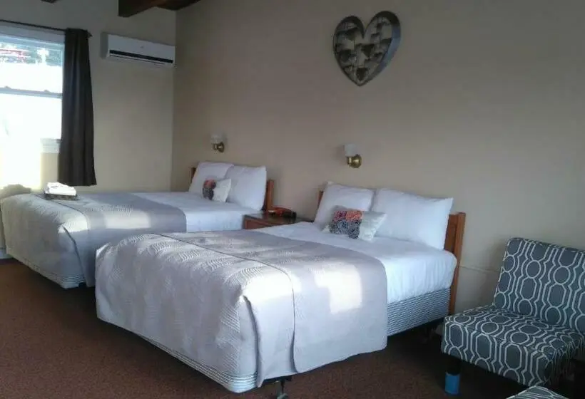 Standard-huone 2 Parivuodetta, Oasis Motel