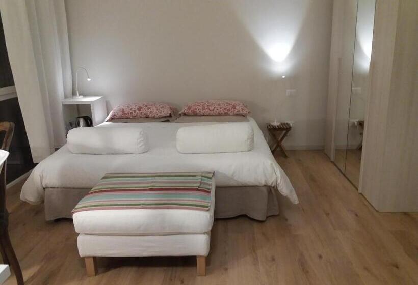 חדר סטנדרט, Camere Private Con Living E Cucina