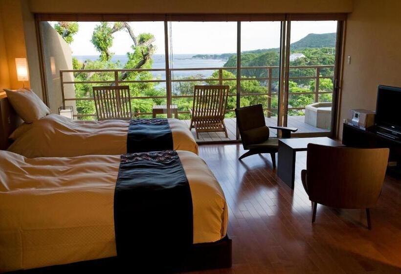 Triple Room Sea View, Oyado The Earth