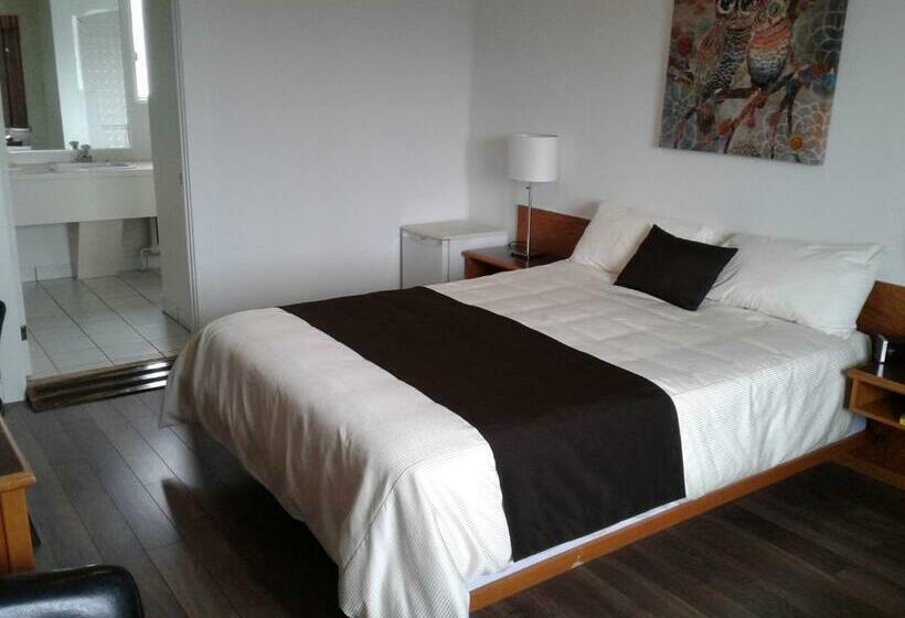Quarto Estandar, Auberge Le Parasol