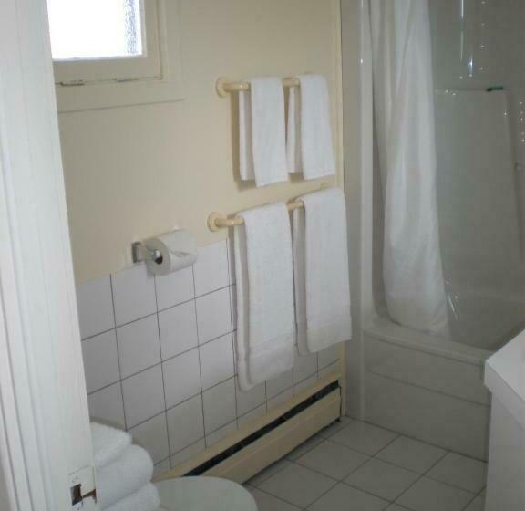 スタンダードシティビュールーム, Auberge Le Parasol