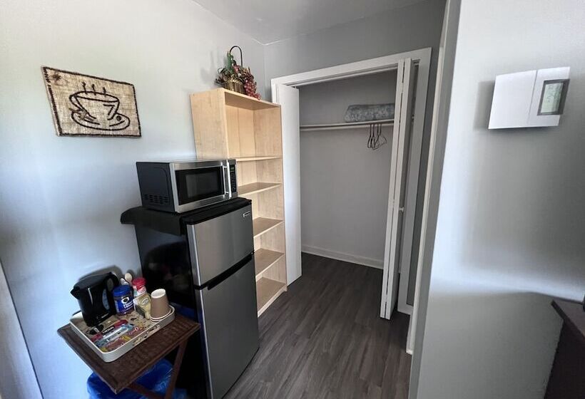 标准间, Auberge Restwell Motel