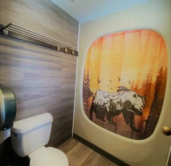 اتاق استاندارد, Banff International Hostel