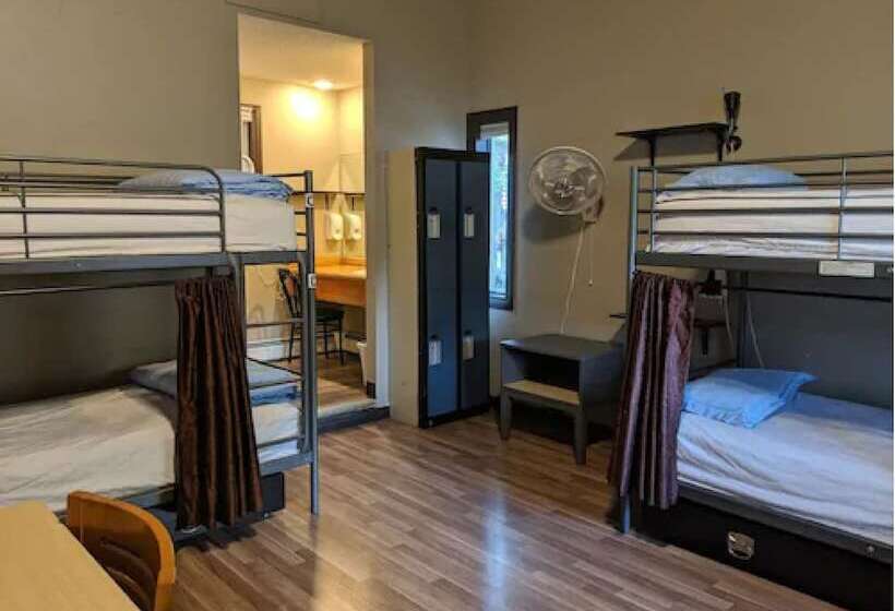 Geteiltes Mehrbettzimmer, Banff International Hostel