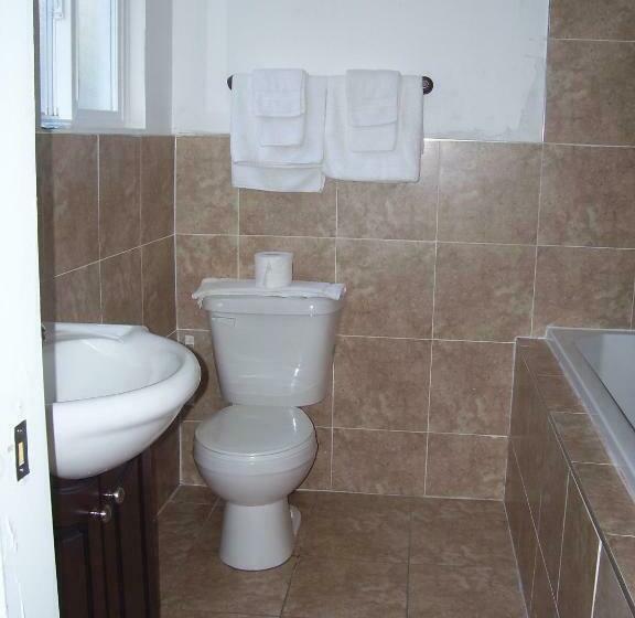 스탠다드 룸 킹사이즈 침대, Beach Grove Motel