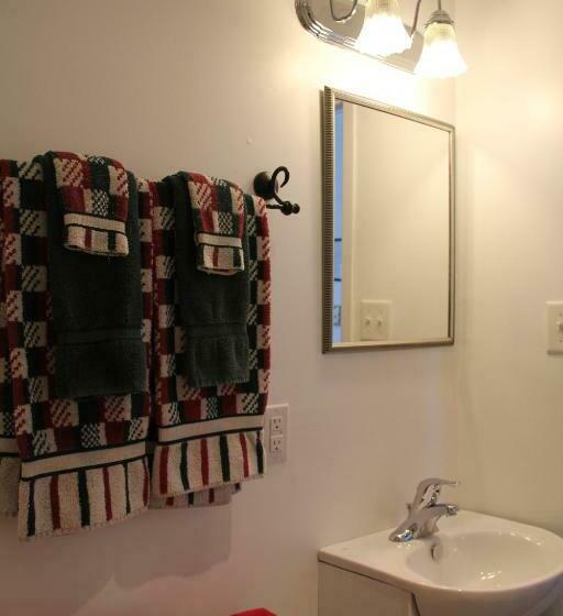 غرفة قياسية, At The Harbourfront