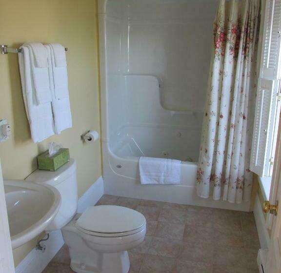 غرفة سوبيريور, Louisbourg Heritage House