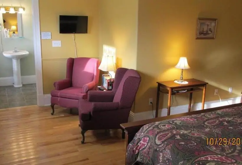 Standard-huone, Louisbourg Heritage House