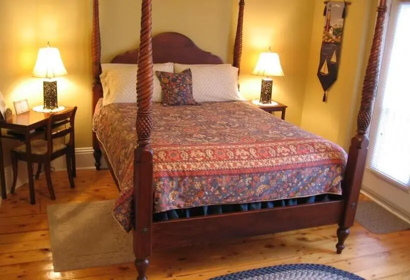 Standard-huone, Louisbourg Heritage House