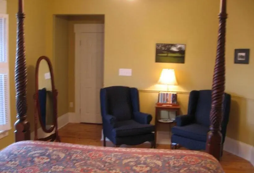 Standard-huone, Louisbourg Heritage House