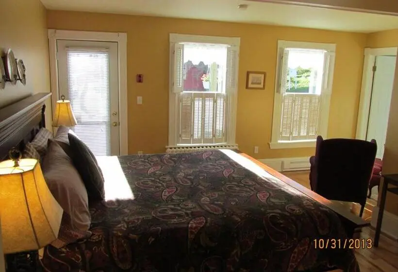 Standard-huone, Louisbourg Heritage House