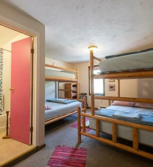 Perhehuone, Dreamcatcher Hostel