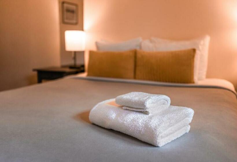 Номер Стандарт Совместная Ванная, Hi Banff Alpine Centre   Hostel