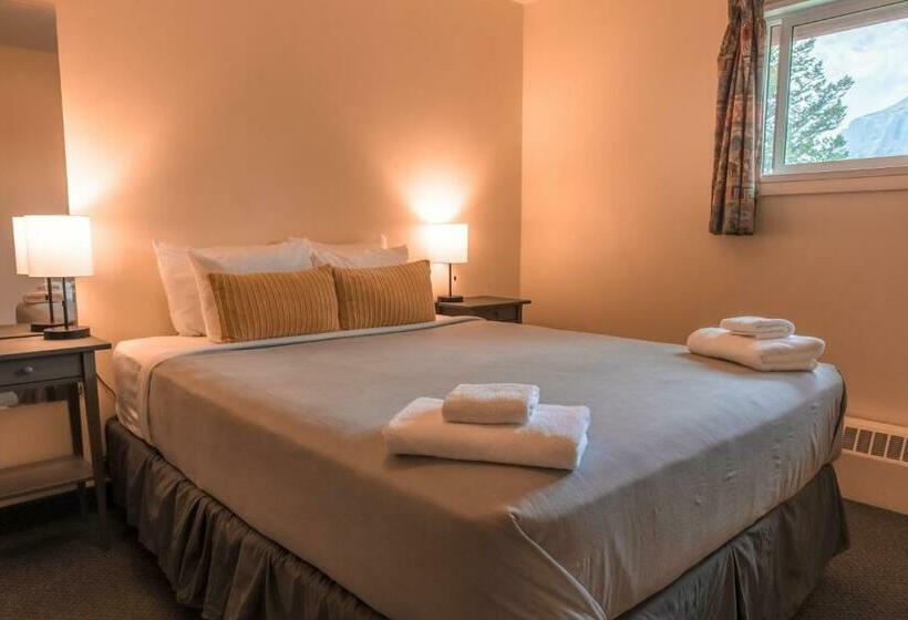 Номер Стандарт Совместная Ванная, Hi Banff Alpine Centre   Hostel