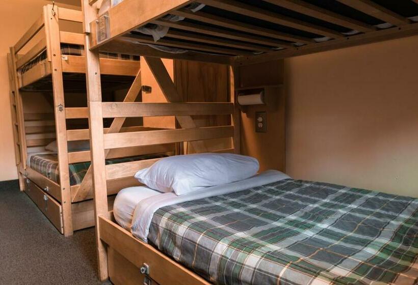 Номер Стандарт Совместная Ванная, Hi Banff Alpine Centre   Hostel