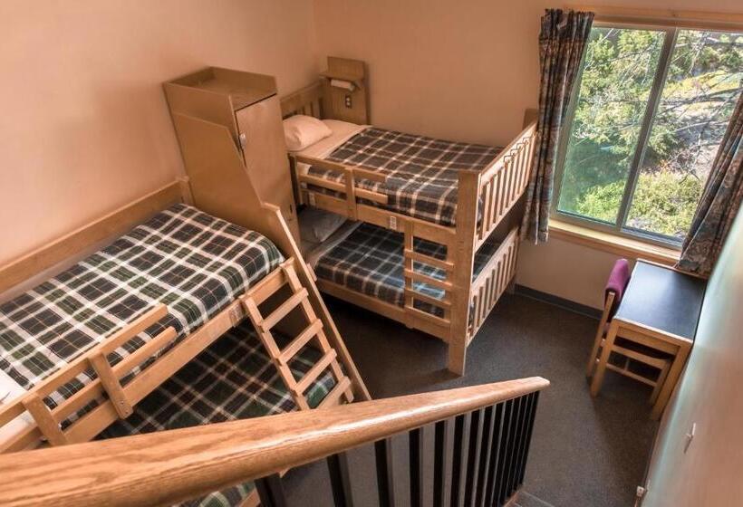 Семейный Номер, Hi Banff Alpine Centre   Hostel