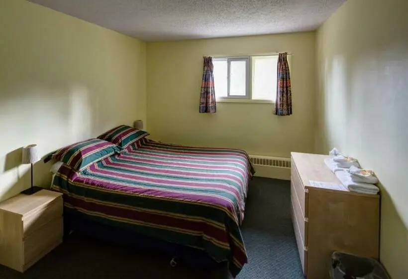 Standard-huone Jaettu Kylpyhuone, Hi Banff Alpine Centre Hostel